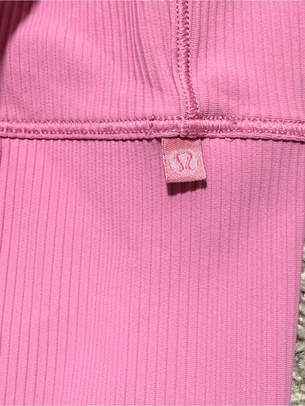 Lululemon Power Pivot Tank Top Rib - Picture 3 of 3
